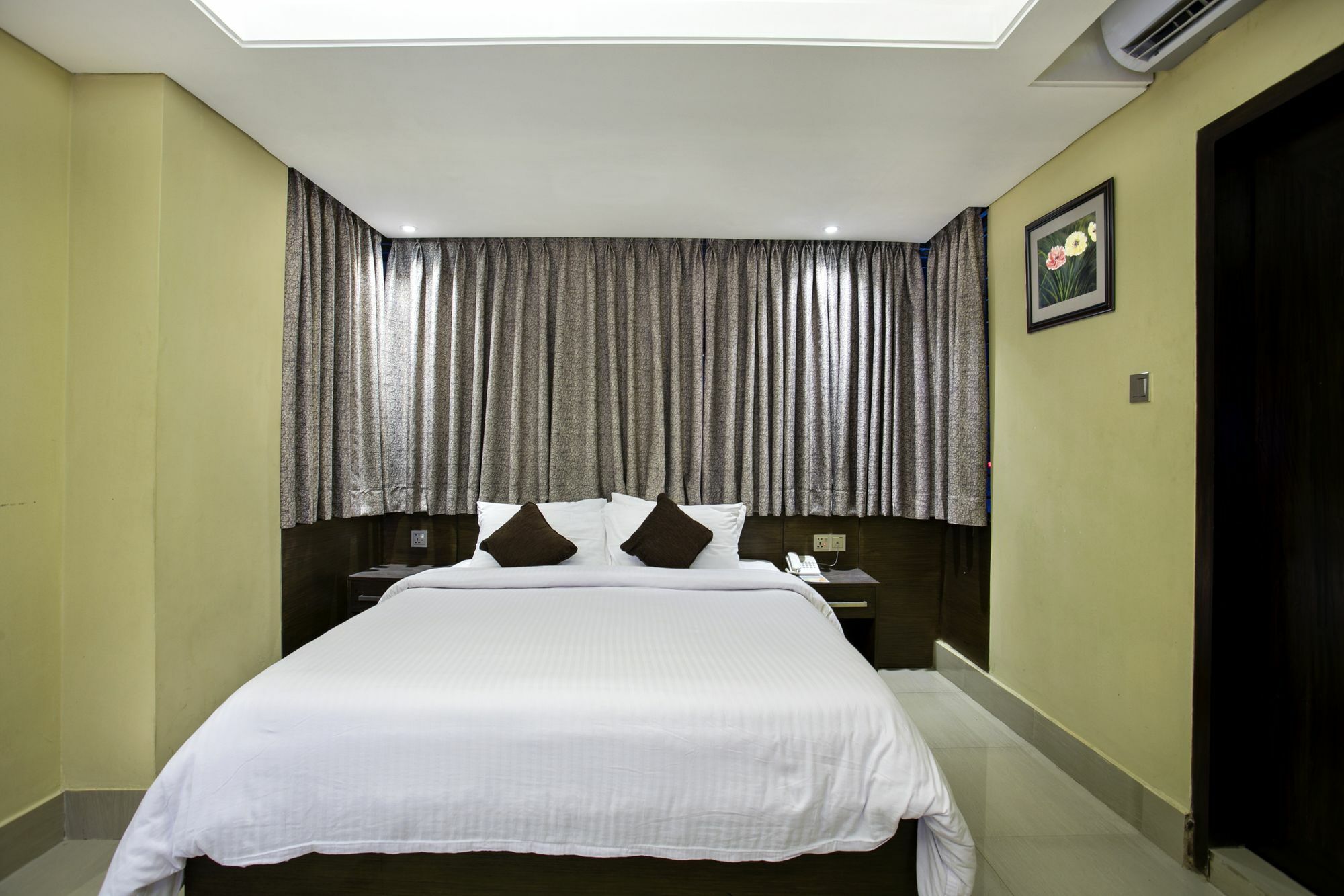 Hotel The Capital Ltd. Dhaka Exterior foto